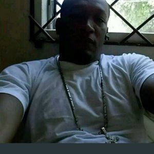 Meet your Posher, Dennis